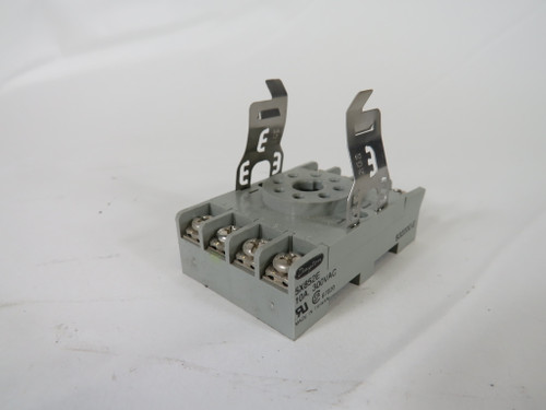 Dayton 5X852E 8-Pin Relay Socket With Clips 10A 300VAC USED