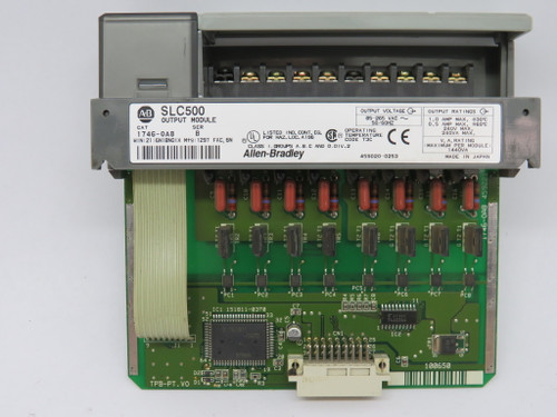 Allen-Bradley 1746-OA8 Series B Output Module 85-265VAC 50/60Hz USED