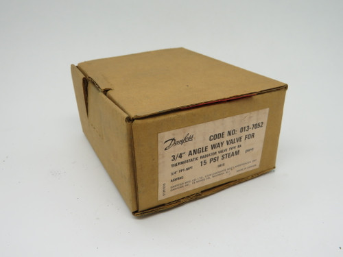 Danfoss 013-7052 3/4" Angle Valve W/ Female X Male Connections NOP