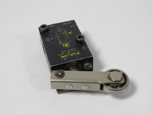 Waircom CLR8 3/2 Mechanically Actuated Roller Lever Valve G1/8 USED