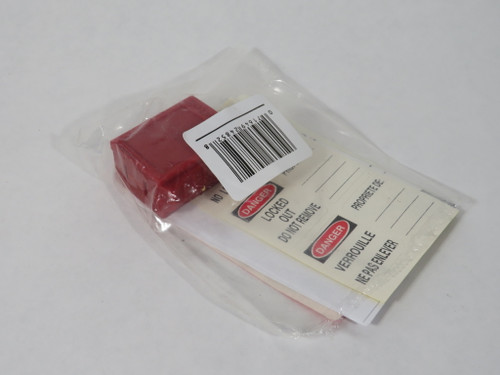 Master Lock S2005 Compact Plug Prong Lockout for 110-120V Plug NWB