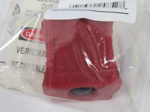 Master Lock S2005 Compact Plug Prong Lockout for 110-120V Plug SEALED NWB