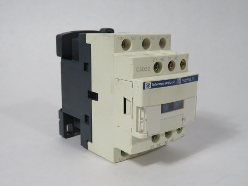 Telemecanique CAD32E7 Control Relay 48V 50/60Hz 690V 3NO 2NC BOX DAMAGE NEW