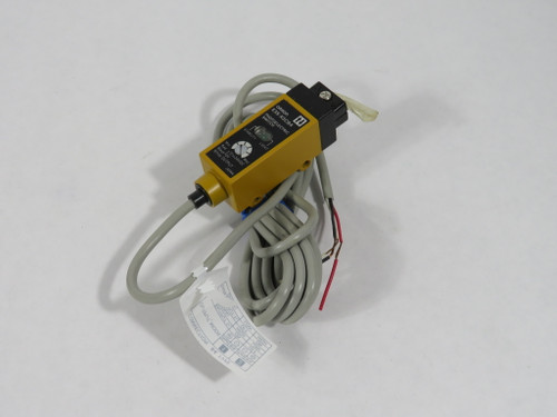 Omron E3S-X3CB4 Photoelectric Switch 12-24VDC PNP 2m L BOX DAMAGE NEW