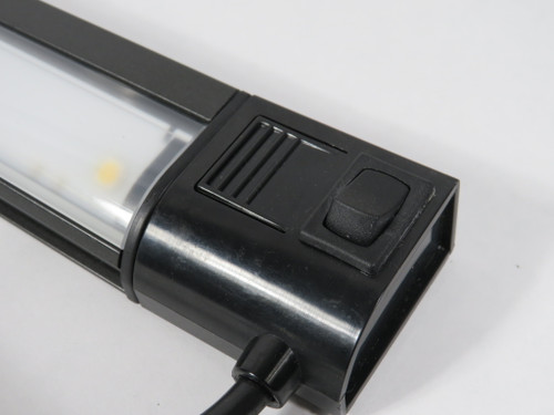 Philips 523-000027-46 Under-Cabinet Light 120V 50-60Hz 108mA 13W C/W Switch USED