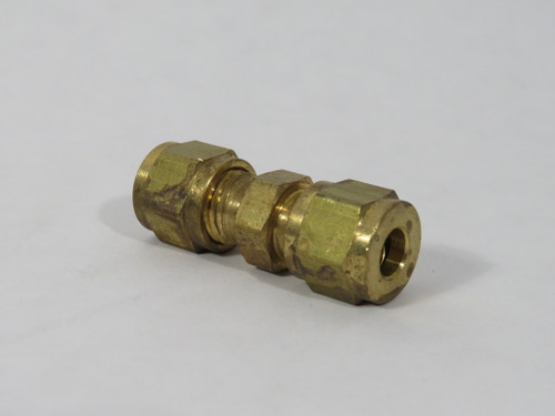 Hoke 4UBR Gyrolok Brass Union 1/4" Tube OD SHELF WEAR NOP