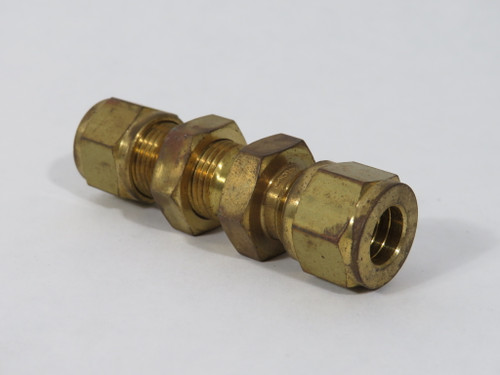 Hoke 6BUBR Gyrolok Brass Bulkhead Union 3/8" Tube OD SHELF WEAR NOP