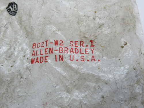Allen-Bradley 802T-W2 Series 1 Adjustable Roller Lever 1.9-3" Lever Length NWB