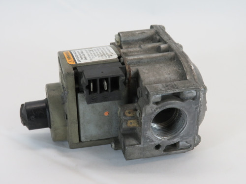 Honeywell VR8305M4801 Gas Valve 24V 50/60Hz 0.7A 3.5 Adj 3-5 Range USED