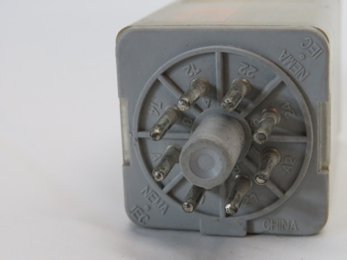 Automation Direct 750-2C-120A Relay 120AC 50/60Hz 12A 120/240AC 28DC 8-Pin USED