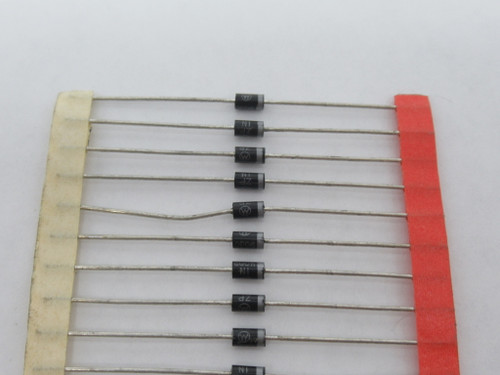 Motorola 1N4002 Recovery Rectifier 100V 1A *LOT OF 631* NOP