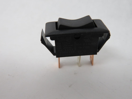 Eaton 150411E Non-Illuminated Rocker Switch ON-OFF-ON 15A 125VAC SPDT NOP