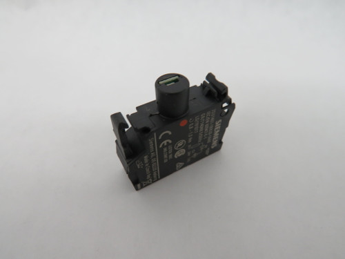 Siemens 3SU1401-1BB20-1AA0 Red LED Light Module 24VAC/DC 50Hz USED