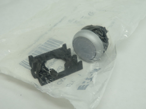 Eaton M22-DL-W Flush Momentary Push Button 22.5mm White Cap NWB