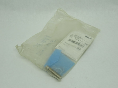 Omron E2E-X3D1-M1 Proximity Sensor 12-24VDC 3mm Distance NO NWB