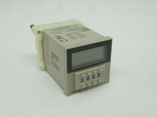 Omron H3CA-8-AC200/220/240 Timer 0.1s to 9990h 200/220/240V SHELF WEAR NOP