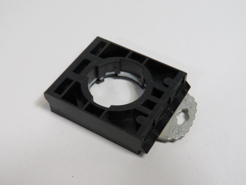 Baco 333E Mounting Latch 22mm USED