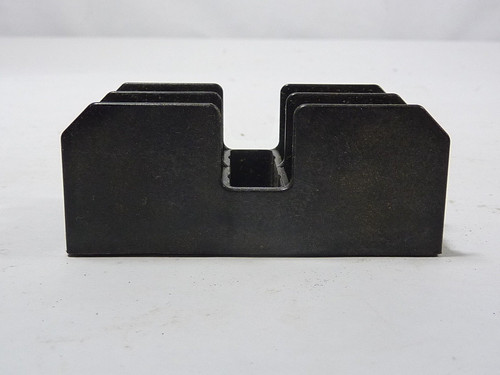 Bussmann BM6032B Fuse Block 30A 600V 2P USED
