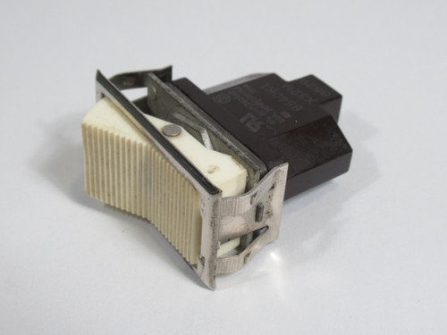 Cutler-Hammer 8540K1X32M Rocker Switch 3-Pos 9A 1/2HP 250VAC USED