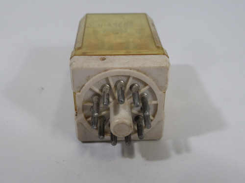 IDEC RR3PA-U-120VAC Relay 120VAC Coil 10A 110VAC 11-Pin USED