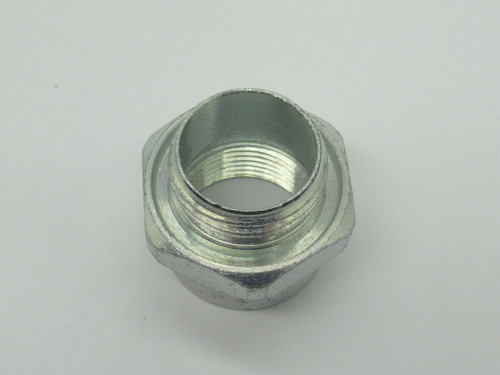 Thomas & Betts 372 1" Conduit Hub Fitting USED