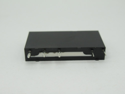 Schneider Electric RSL1AB4BD Slim Interface Plug In Relay 24VDC 6A@250V USED