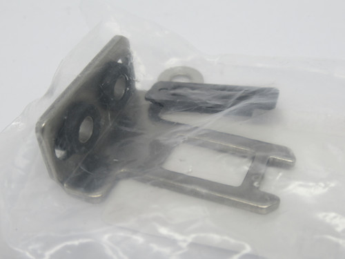 IDEC HS9Z-A52A Actuator Key Right Angle Type w/ Rubber Bushings NWB