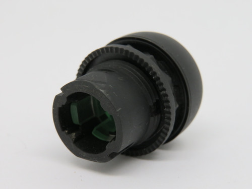 Allen-Bradley 800FP-LF3 Illuminated 22mm Plastic Push Button Green Lens USED