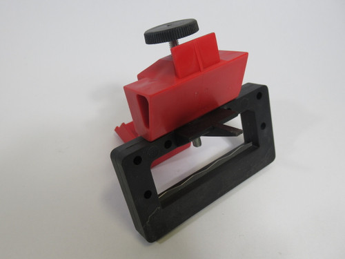 Brady 65329 Oversized Clamp-On Breaker Lockout Y67556 ! NOP !