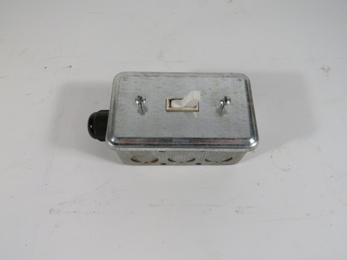 Leviton 1451-W Light Switch W/ BC1110 Utility Box 100VAC 15A USED