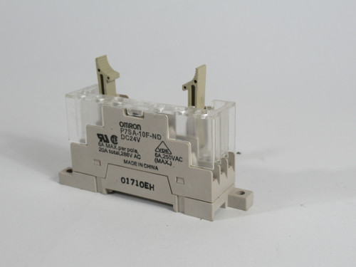 Omron P7SA-10F-ND-DC24 Din Mount Relay Socket No Din Rail 6A 250VAC USED