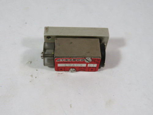 Dynamco LDA0-1167-1 3 Way  Pneumatic Valve W/ Base Mounting Plate USED