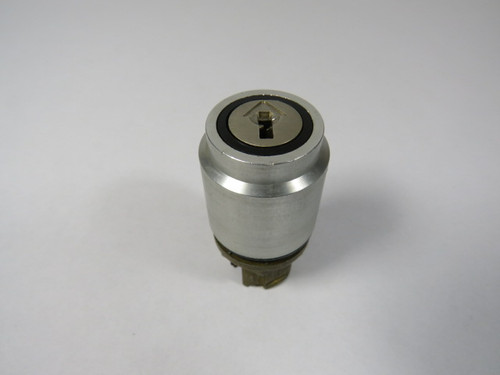 Allen-Bradley 800EM-KM23 Key Selector Switch Operator 2-Position No Key USED