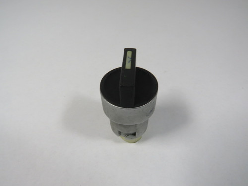 General Electric P9MSMD0N Selector Switch Operator Only 2-Position USED