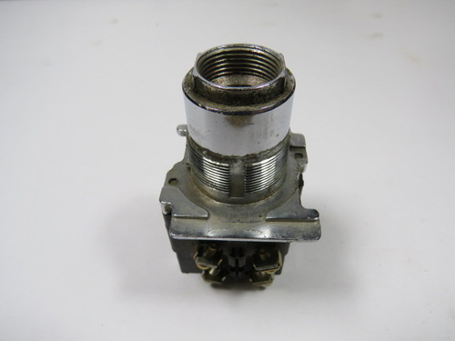 Cutler-Hammer 10250T181N Indicating Light 120V 6.3V Lamp 2NC No Lens USED