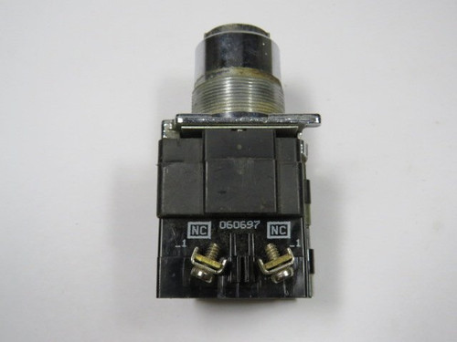 Cutler-Hammer 10250T181N Indicating Light 120V 6.3V Lamp 2NC No Lens USED