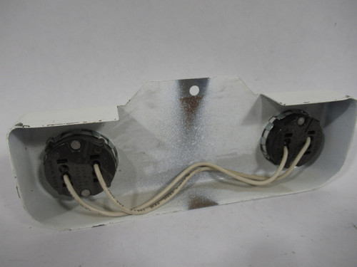 Leviton 524 Florescent Lamp Holder Assy. Stationary 660W 600V USED