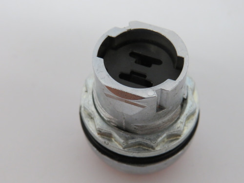 Allen-Bradley 800FM-E402 Red Extended Momentary Push Button Operator USED