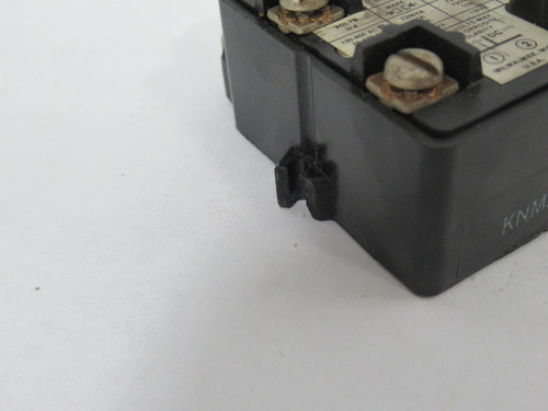 Allen-Bradley 800P-XA Ser. A Contact Block w/Cracked Mount 300V 1NO 1NC USED