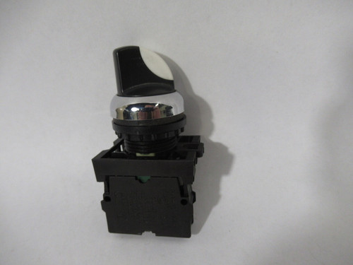 Eaton M22M-WRK-K10 Metal Bezel Non-Illuminated Selector Switch 2Pos 1NO USED
