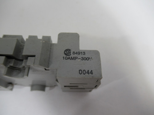 Square D 8501-NR82 Series B Relay Socket 10/15A 300V 11-Blade USED