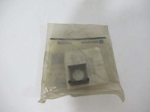 Allen-Bradley 800A-N42 Series A Flip-Up Cover for Bulletin 800A ! NWB !