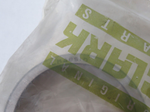 Clark 712098 Taper Roller Bearing Cup 1.375" ID 2.5625"OD x .55"W ! NWB !