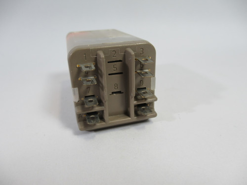 Allen-Bradley 700-HB32Z24 Relay SER C 24VDC 10A 8 Blade USED