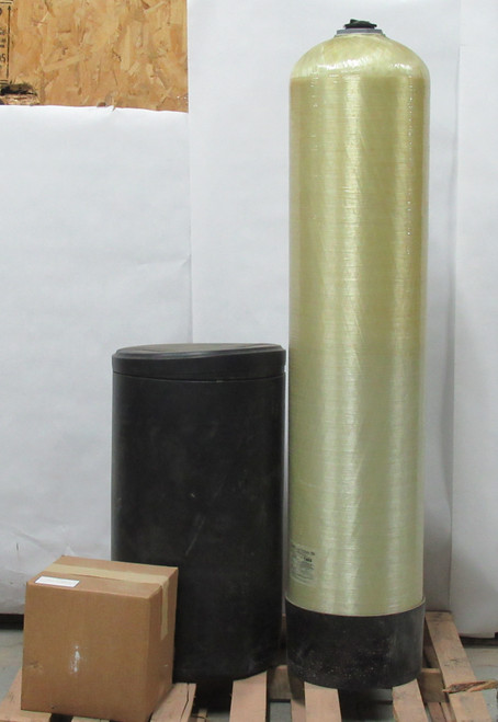 Aqua-Pure CWS300ME Residential Water Softener 85L 15.7 gpm SHELF WEAR NOP