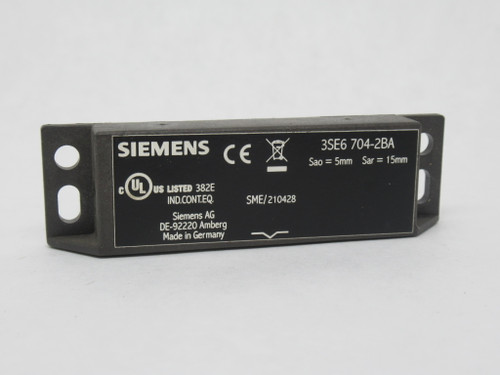 Siemens 3SE6704-2BA Magnetic Safety Switch Actuator 5mm Operating Distance USED