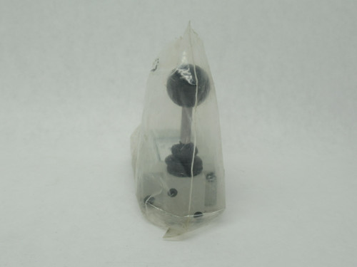 Numatics L23LD452O000000 Manually Actuated Pneumatic Valve 3/8" NPTF NOP