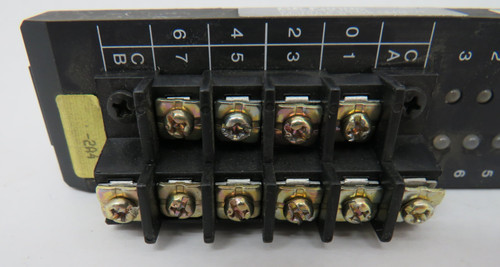 GE Fanuc IC610MDL155A Output Module 8 Point 24VDC NO TERMINAL COVER USED