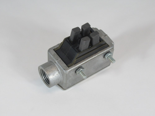 Dynacorp 326019 Brush Holder BOX DAMAGE NEW