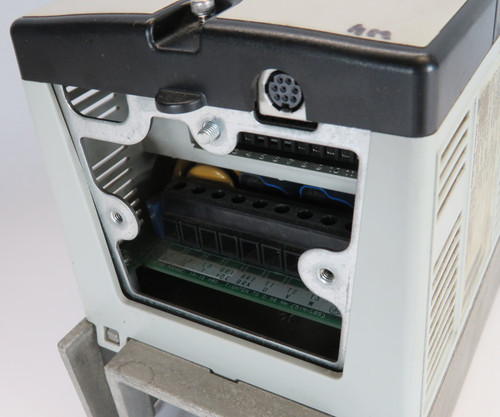 Allen-Bradley 20AE0P9A0AYNNNC0 Series A AC Drive 20A 600V NO CABLE HOLDER USED